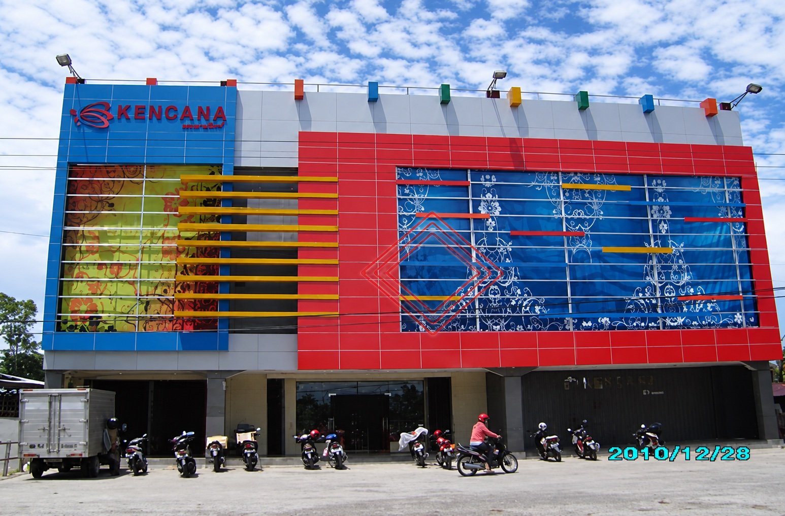 Supermarket Kencana Timika